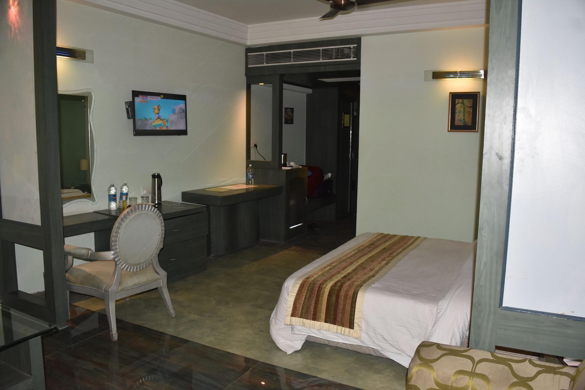 K C Residency Vaishnodevi Hotel Katra  Exterior photo