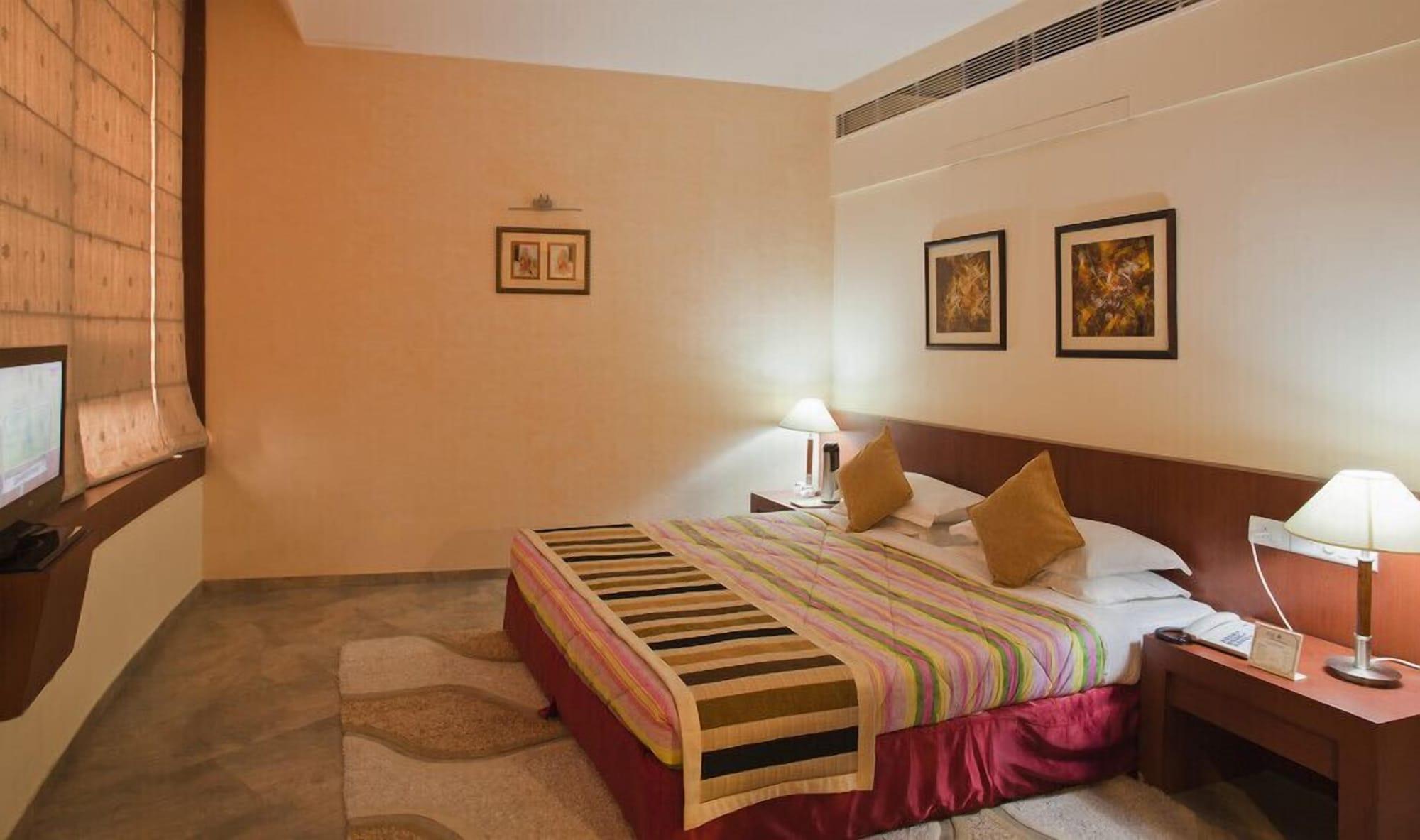 K C Residency Vaishnodevi Hotel Katra  Exterior photo