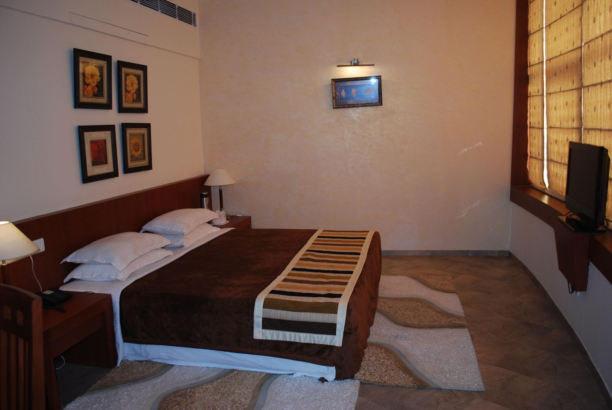 K C Residency Vaishnodevi Hotel Katra  Exterior photo