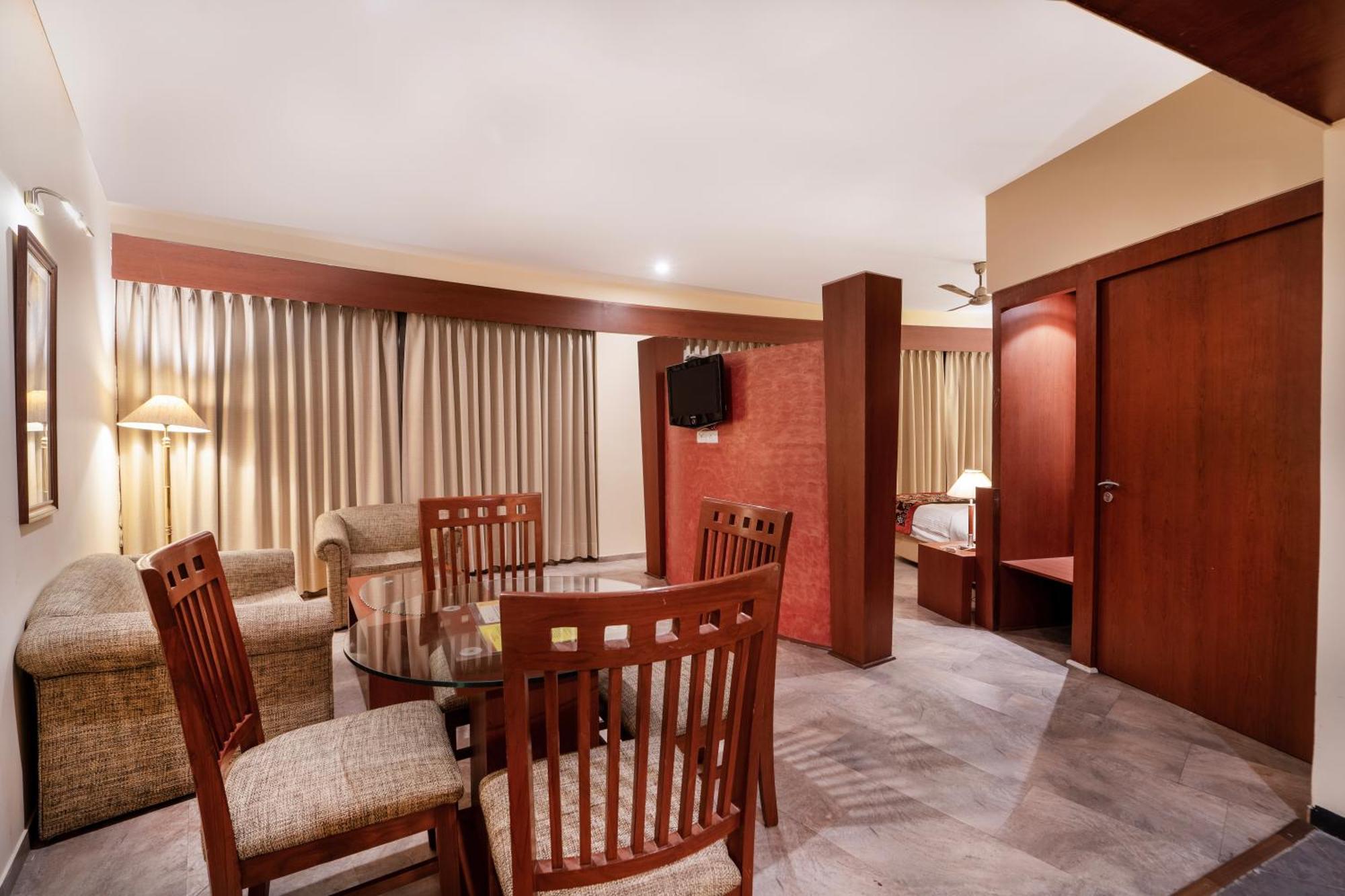 K C Residency Vaishnodevi Hotel Katra  Exterior photo