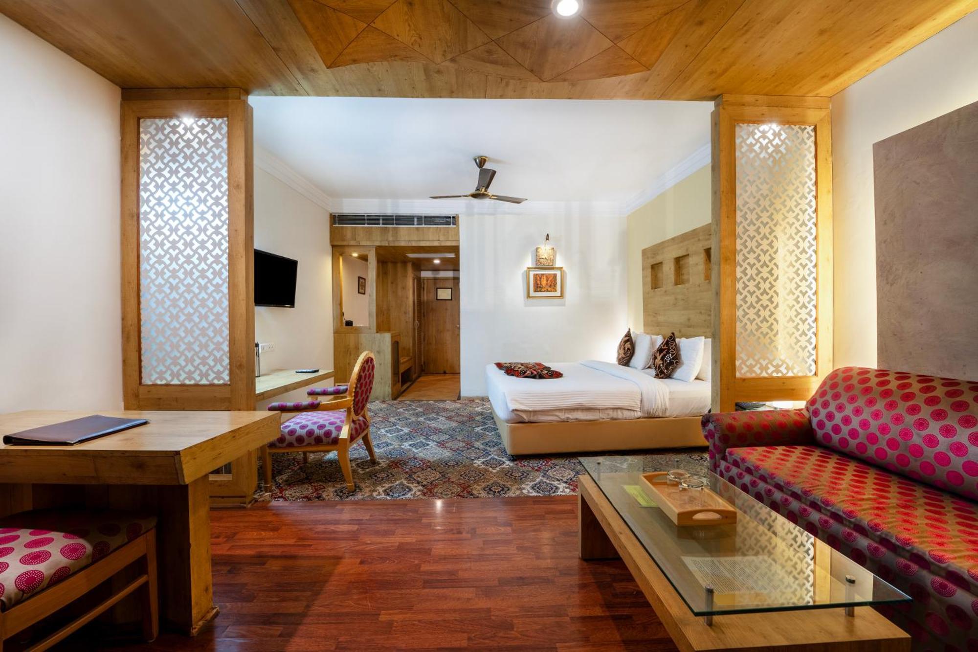 K C Residency Vaishnodevi Hotel Katra  Exterior photo