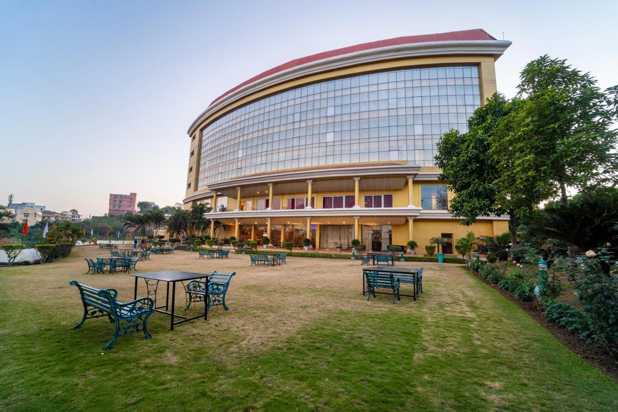 K C Residency Vaishnodevi Hotel Katra  Exterior photo