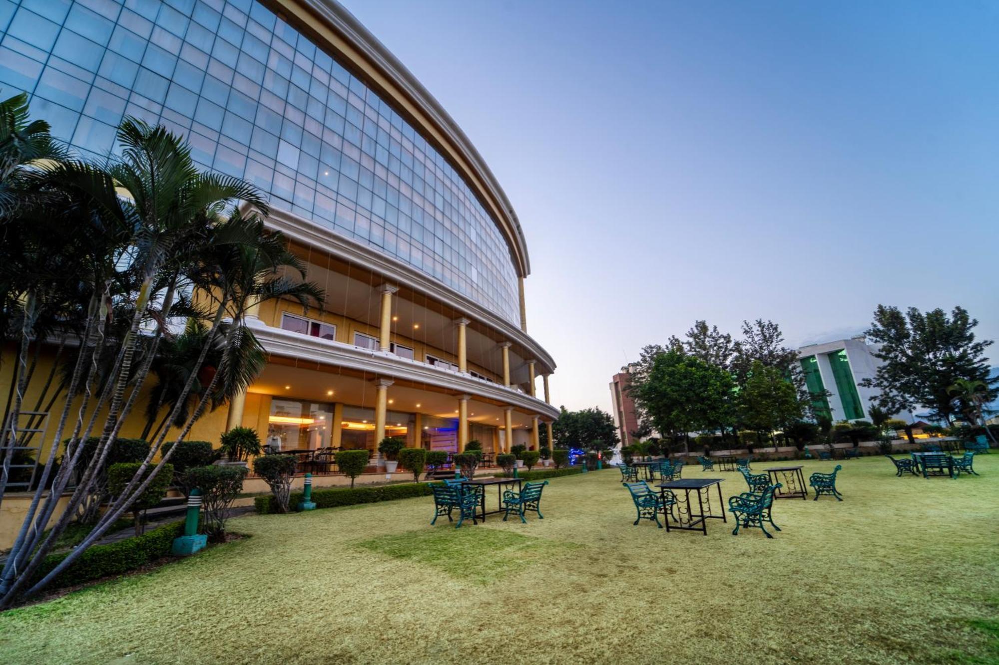 K C Residency Vaishnodevi Hotel Katra  Exterior photo