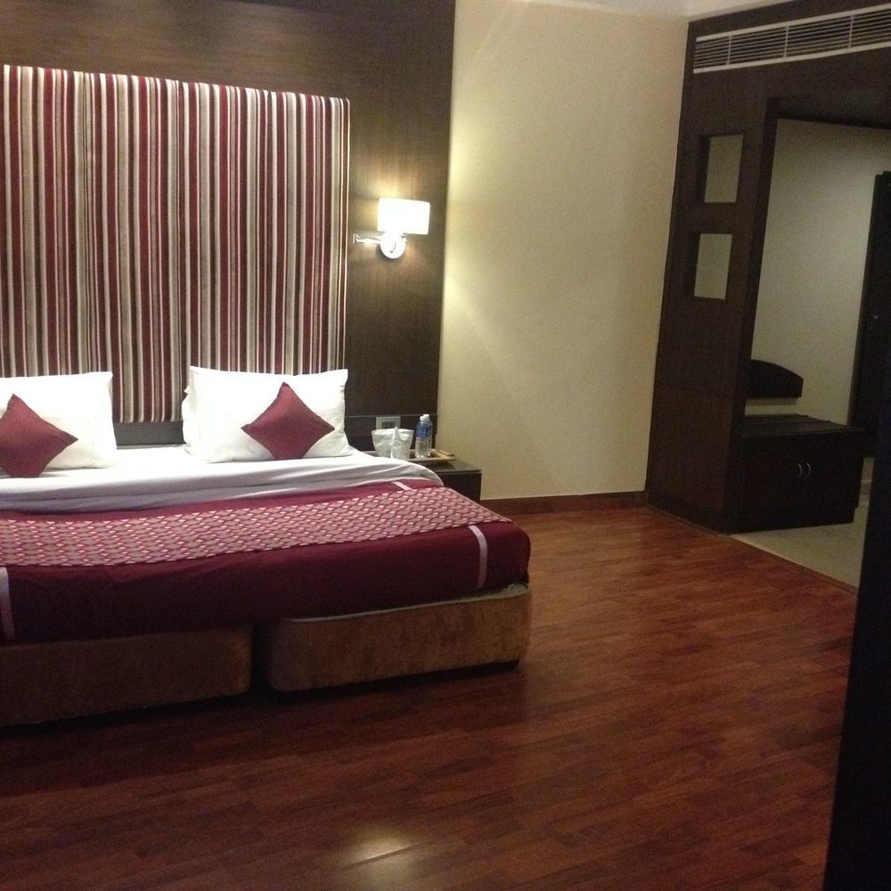 K C Residency Vaishnodevi Hotel Katra  Exterior photo